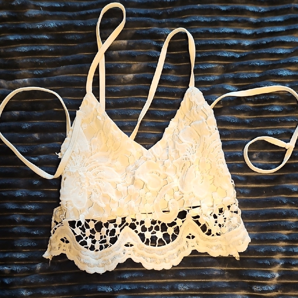 Lace Floral Crop Top